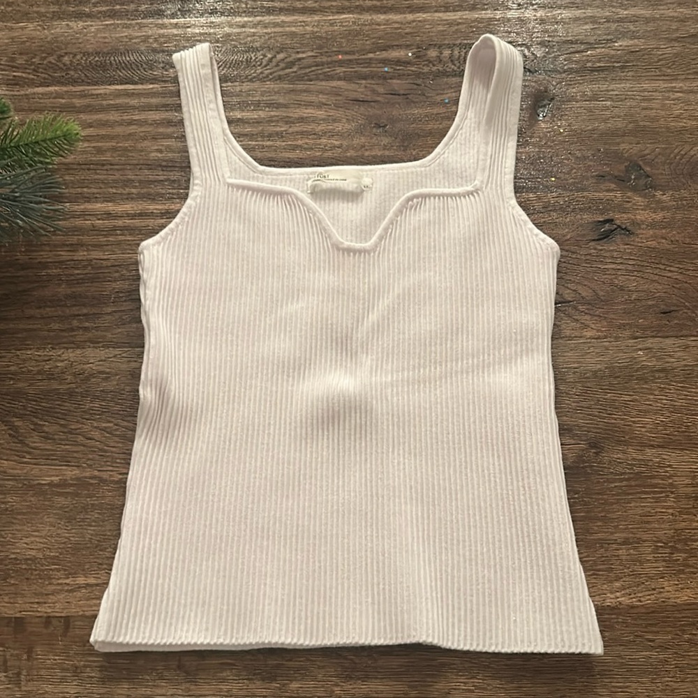 🎀 OAK + FORT sweetheart neckline white ribbed tank top Euc